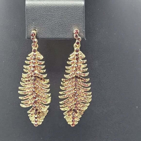 Gold Tone Articulated Maroon Rhinestone Dangle Feather Earrings Pierced Long - Picture 1 of 11